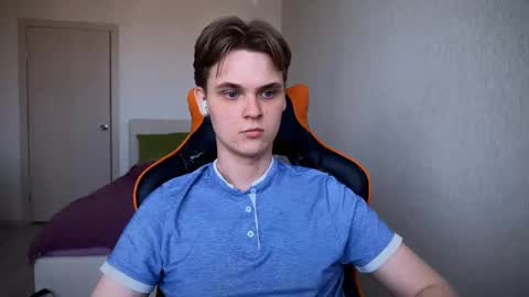 Lucas Gill online show from March 2025 06:19:02 AM