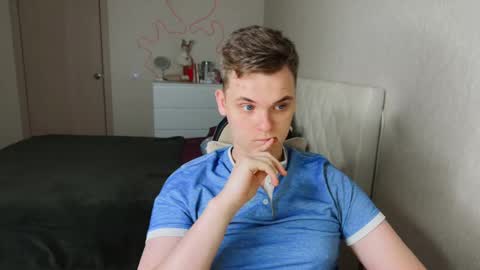 Lucas Gill online show from November 2025 04:34:02 AM