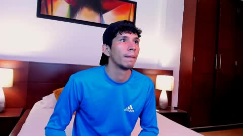 lucas_dream online show from April 2026 11:30:02 AM