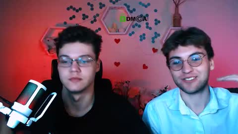 lucas_long_ online show from October 2025 07:49:02 PM