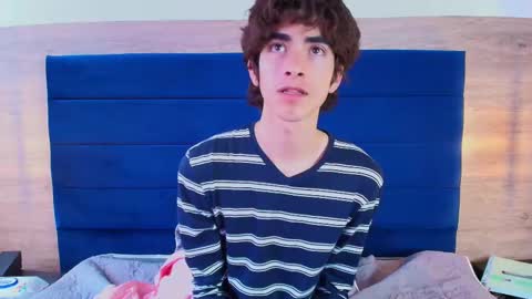 lucas_xo online show from September 2025 07:35:01 PM