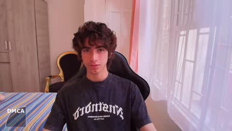 lucas_xo online show from October 2025 08:37:02 PM