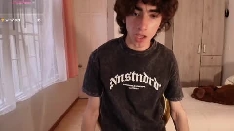 lucas_xo online show from November 2025 10:09:02 PM