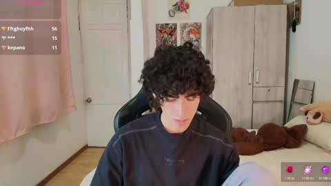 lucas_xo online show from April 2026 02:27:02 AM