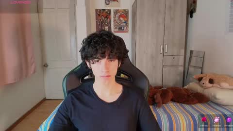 lucas_xo online show from April 2026 04:52:02 AM