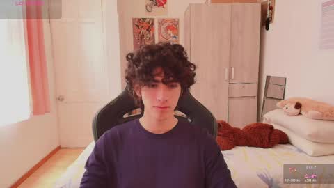 lucas_xo online show from April 2026 06:36:02 PM