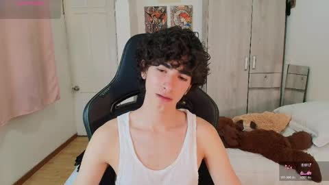 lucas_xo online show from May 2026 02:06:02 AM