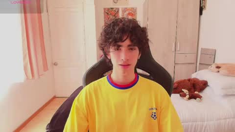 lucas_xo online show from May 2026 04:12:02 PM