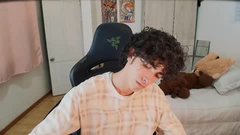 lucas_xo online show from May 2026 11:46:02 PM