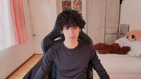 lucas_xo online show from May 2026 08:05:02 PM