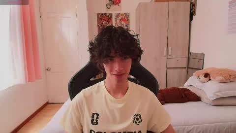 lucas_xo online show from May 2026 06:46:02 PM