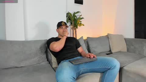 LUCA SANTOS online show from December 2024 03:48:02 AM