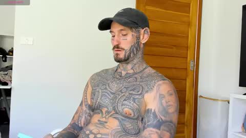 lucasexclusive online show from September 2025 05:42:01 AM