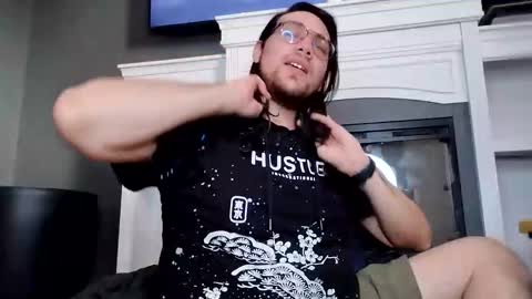 Lucas Cifrady online show from February 2025 07:00:01 PM