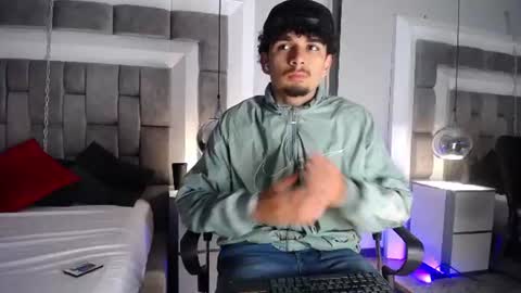 lucasthomson_ online show from June 2026 03:42:01 AM
