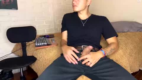 Felipe online show from December 2024 01:59:02 AM