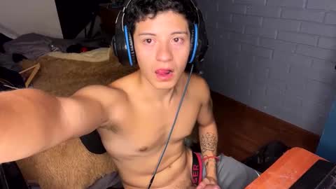 Felipe online show from February 2025 03:53:01 AM