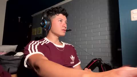 Felipe online show from March 2025 04:58:02 AM