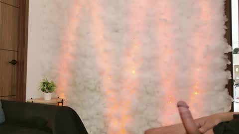 Snapshot of luci_fer15 chatting on December 2025 06:12:01 PM Luci y Fer online show from December 2025 06:12:01 PM