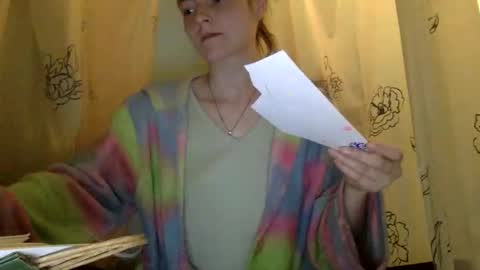 Luci Layne online show from April 2026 12:31:01 PM