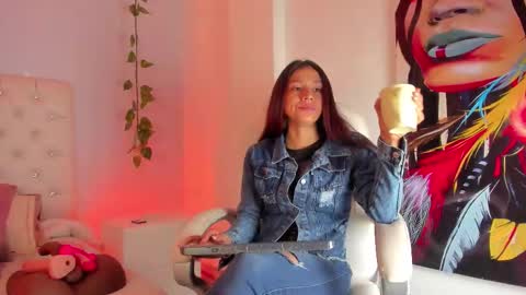 Luciana Ramirez  Sofia Collins online show from January 2026 01:05:02 PM