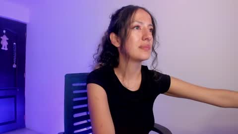 Lucia online show from July 2026 01:43:02 AM