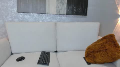 Snapshot of lucia_janne chatting on June 2026 10:08:01 PM Lucla online show from June 2026 10:08:01 PM