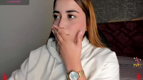 lucia star  online show from January 2025 07:50:02 PM