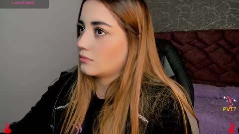 lucia star  online show from January 2025 06:05:02 PM