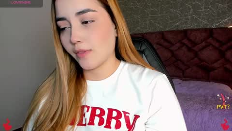 lucia star  online show from January 2025 07:07:02 PM