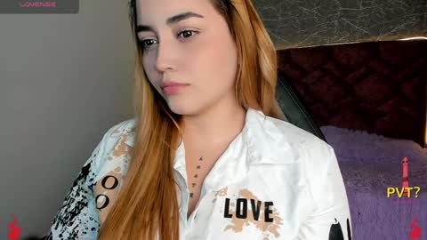 lucia star  online show from February 2025 07:33:01 PM