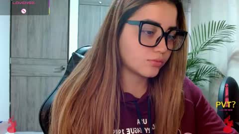 lucia star  online show from February 2026 12:57:02 PM