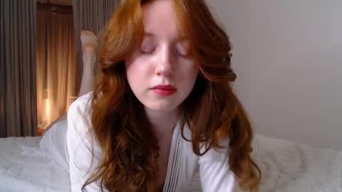 Lucia online show from February 2025 07:14:02 PM