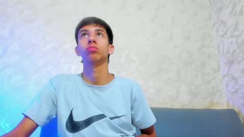 Snapshot of lucian_davii chatting on November 2025 12:37:01 PM Pirulo online show from November 2025 12:37:01 PM