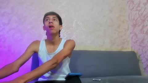 Snapshot of lucian_davii chatting on November 2025 12:27:02 PM Pirulo online show from November 2025 12:27:02 PM