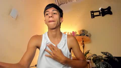 Snapshot of lucian_davii chatting on December 2025 02:36:02 PM Pirulo online show from December 2025 02:36:02 PM