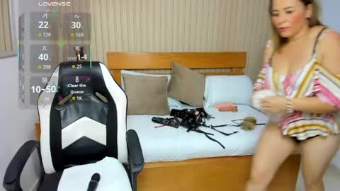Snapshot of luciana_ballesteros chatting on May 2026 12:20:01 PM Luciana online show from May 2026 12:20:01 PM