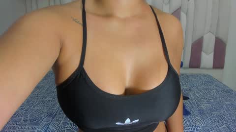 instagram luciana417  online show from January 2025 03:16:01 AM