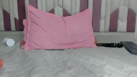 instagram luciana417  online show from March 2025 09:18:02 AM