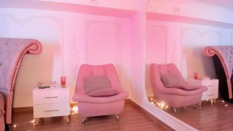 Luciana online show from October 2025 09:15:02 PM