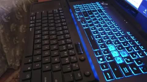 Angelok online show from May 2026 07:08:02 PM