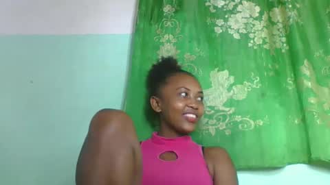 Snapshot of lucie196645 chatting on April 2026 06:32:02 PM lucie196645 online show from April 2026 06:32:02 PM