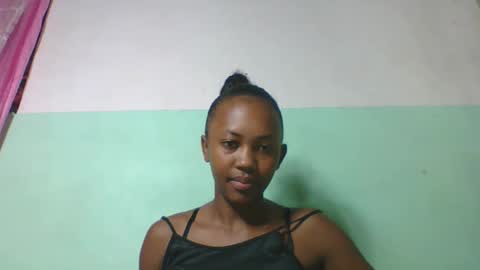Snapshot of lucie196645 chatting on April 2026 02:27:02 AM lucie196645 online show from April 2026 02:27:02 AM