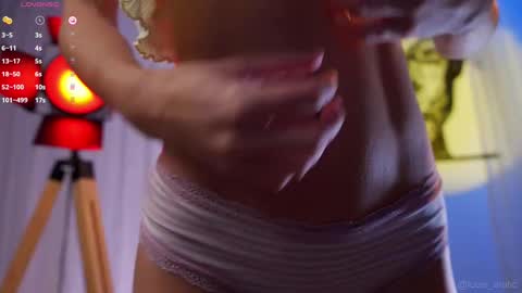 Snapshot of lucie_beltran chatting on February 2025 06:20:02 PM Next stream start at 1500hs GTM-3 online show from February 2025 06:20:02 PM