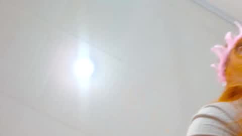 Lucie   online show from December 2024 08:01:02 PM