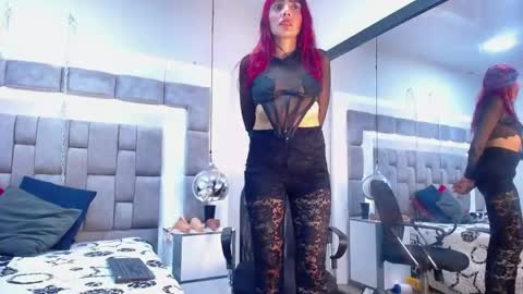 Lucie Red online show from June 2026 07:50:01 PM