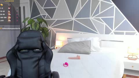 Snapshot of lucifer_dauhgter chatting on January 2025 03:22:02 PM Lucy online show from January 2025 03:22:02 PM