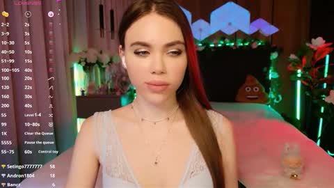 MimiFors online show from December 2025 05:06:02 PM