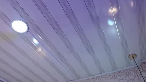 Luci online show from November 2025 08:09:01 PM