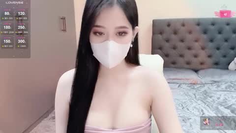 lucii04 online show from January 2026 05:40:01 PM